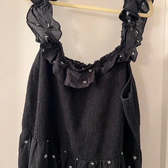 3X Old Navy off the shoulder ruffle dress. - Picture 2 of 3